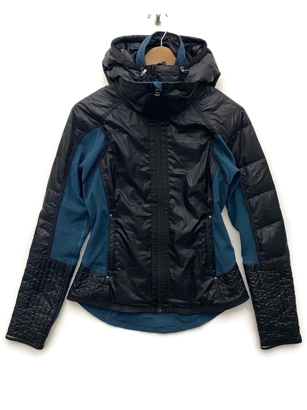 Lululemon Down Insulated Fleece Hybrid Jacket wmn 6 Black Teal Puff Trail Coat A
